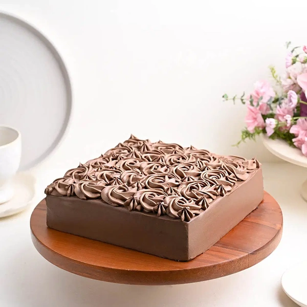 Rosette Chocolate Cake - 1.5 Kg