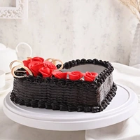 Heart Shape ChocoTruffle Cake With Fondant Roses - 500 Gm