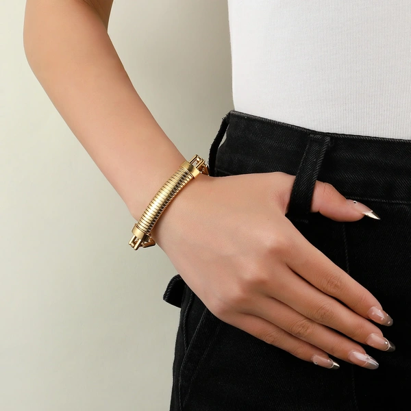HairPin Gold Bracelet