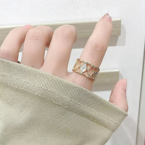 Captivating Bold Gold Ring