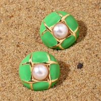 Pearly Luxury Gold Earring