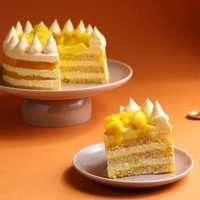 Juicy Mango Delight Cake - 500 Gm