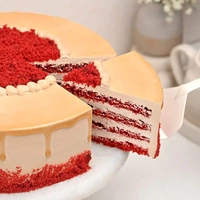 Red Velvet Coffee Drip Cream Cake - 1.5 Kg