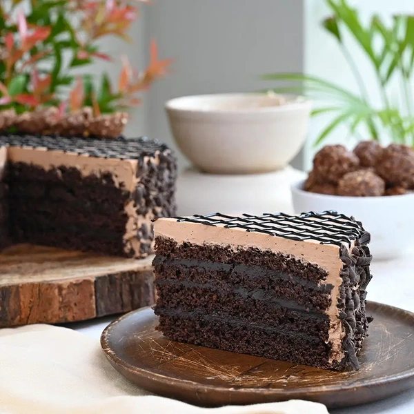 Chocolate Ferrero Rocher Cake - 1.5 Kg