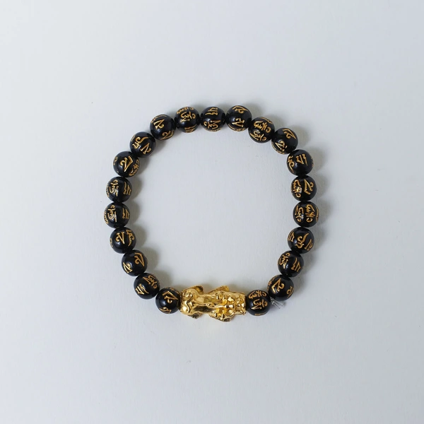 Elegant Onyx Beaded Bracelet