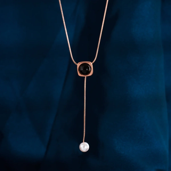 Snowdrop Pearl Rosegold Necklace