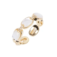 Shell Linked Gold Ring