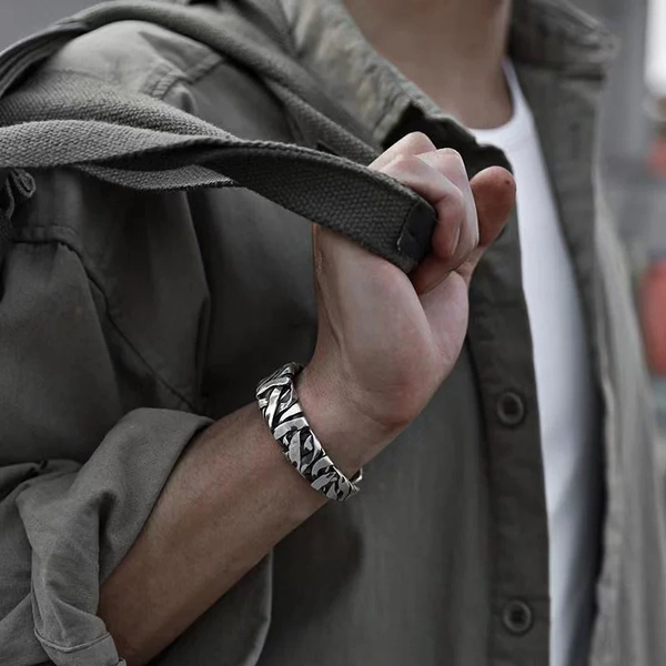 Virile Stripe Bracelet