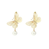 Buttery Pearl Luxury Gold Earring