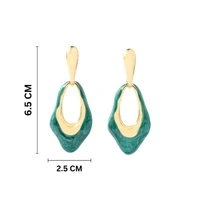 Elite Asymmetry Luxury Gold Earring
