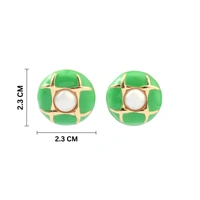 Pearly Luxury Gold Earring