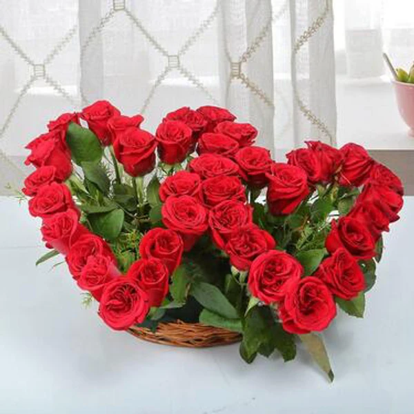 Red Roses Basket