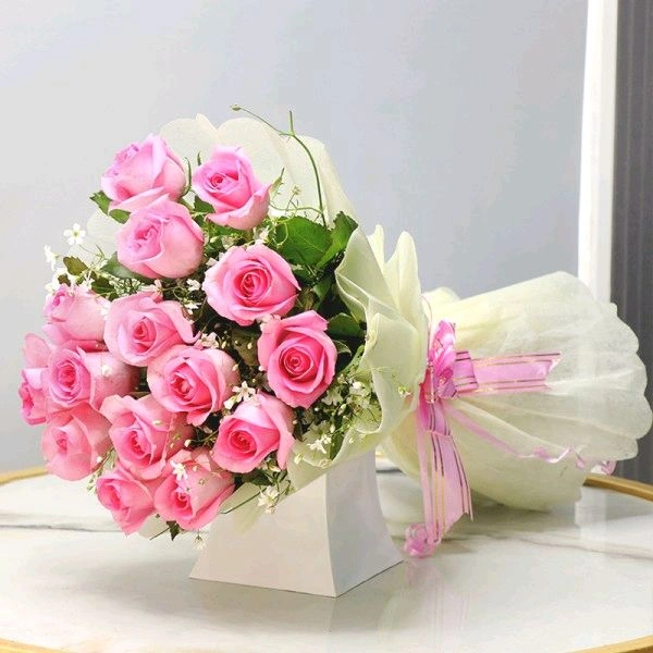 15 Pink Roses Bouquet