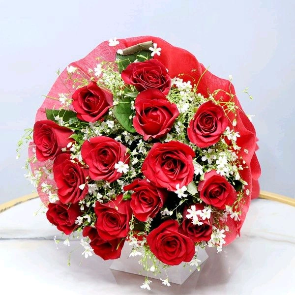 15 Red Roses Bouquet