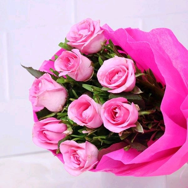 8 Pink Roses Bouquet