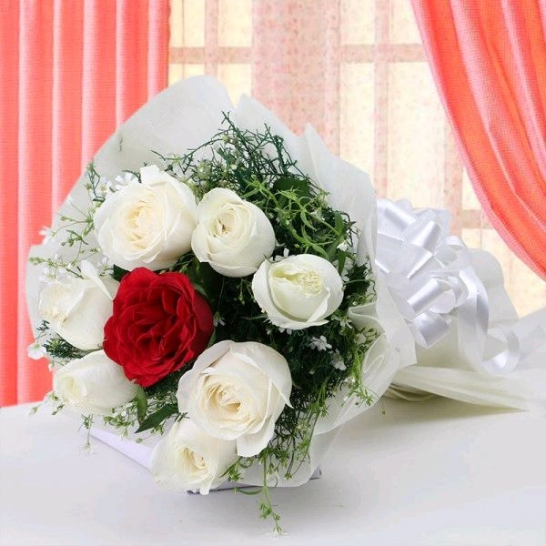 8 Mix Roses Bouquet