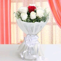8 Mix Roses Bouquet