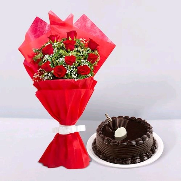 10 Red Roses With Chocolate Cake