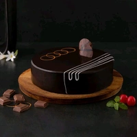 10 Mix Roses With Chocolate Cake