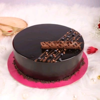 10 Mix Roses With Chocolate Cake