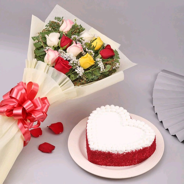 10 Mix Roses With Red Velvet Cake