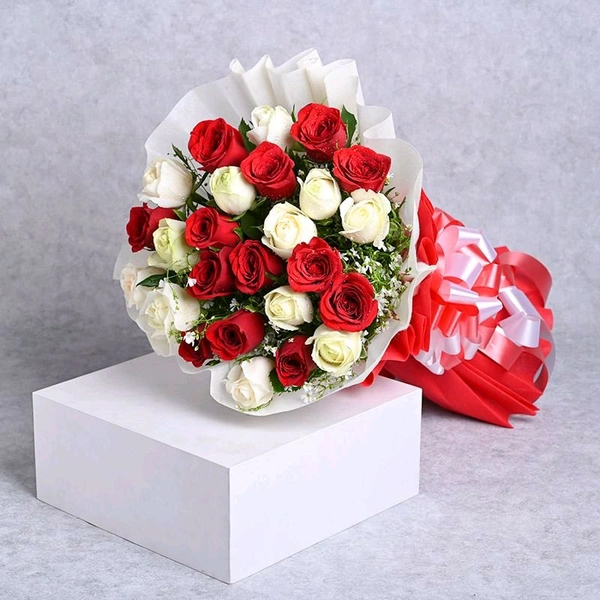 25 Mix Roses Bouquet