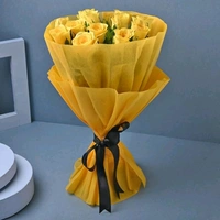 10 Yellow Roses Bouquet