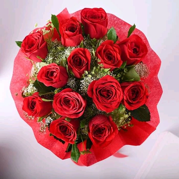 12 Red Roses Bouquet