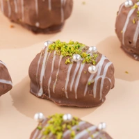Choco Pistachio Stuffed Kunafa Dates - 250 Gm