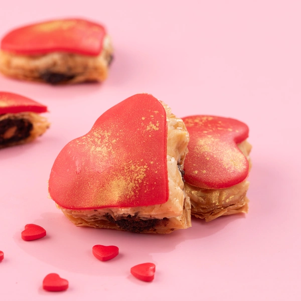 Red Heart Gulkand Baklava - 250 Gm