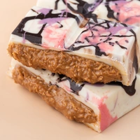 White Choco Peanut Kunafa Bar - 250 Gm