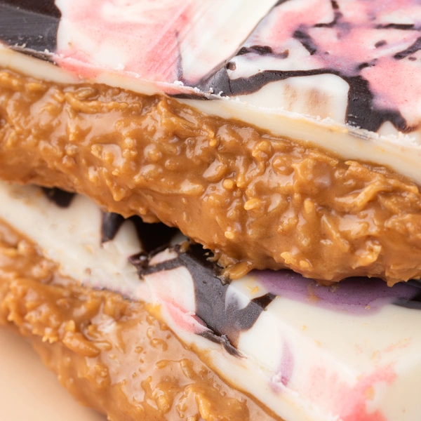 White Choco Peanut Kunafa Bar - 250 Gm