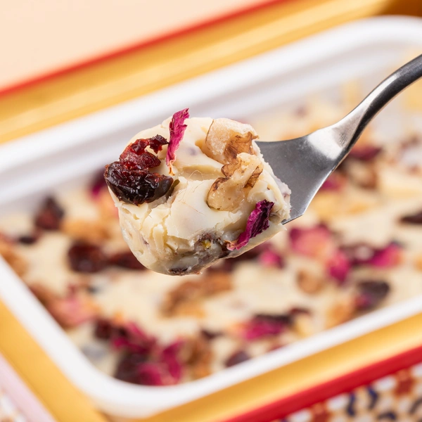White Chocolate Bliss Fudge - 280 Gm