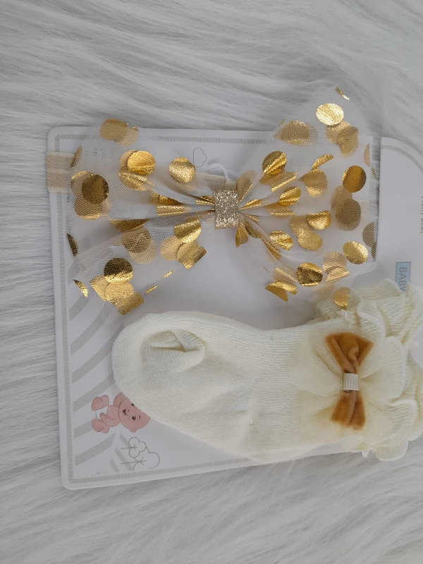 Cute Baby Socks And Headband (0-9 Months )