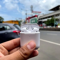 Airpods 2 - White