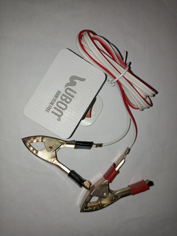 UBON BLACK 12DC CHARGER DUAL USB PORTS 2.4A Free Usb Deta