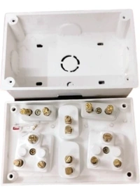 6 Amp Bod 3 Pin + 2 Pin 4x4 - White