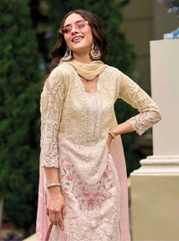 Mukhi Pakistani Suit - M