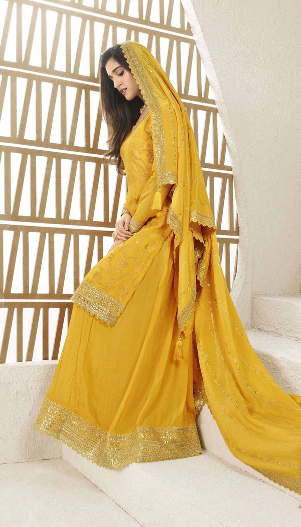 Mukhi Semi Stitched Suit 