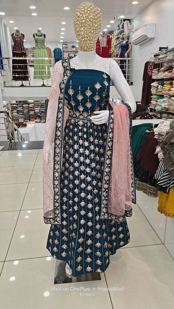 Mukhi Lenhga Choli - Free Size