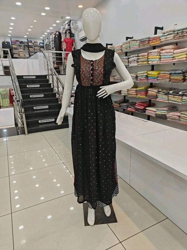 Mukhi Nyra Cut Suit - Free Size Upto XL