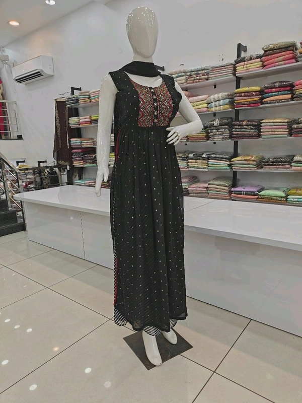 Mukhi Nyra Cut Suit - Free Size Upto XL