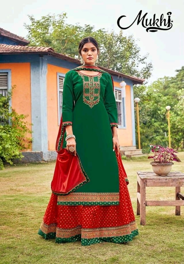 Mukhi Skirt Suit - XL