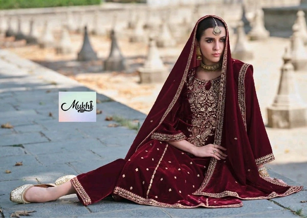 Mukhi Woolen Suit - Free Size