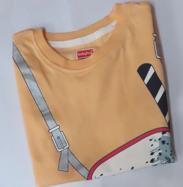 #B15431A1 Bqbyhug BABYHUG BOYS 2 PCS SET (T SHIRT N SHORTS) 1A1 - Orange Top + Red Bottom, 5 - 6 Y