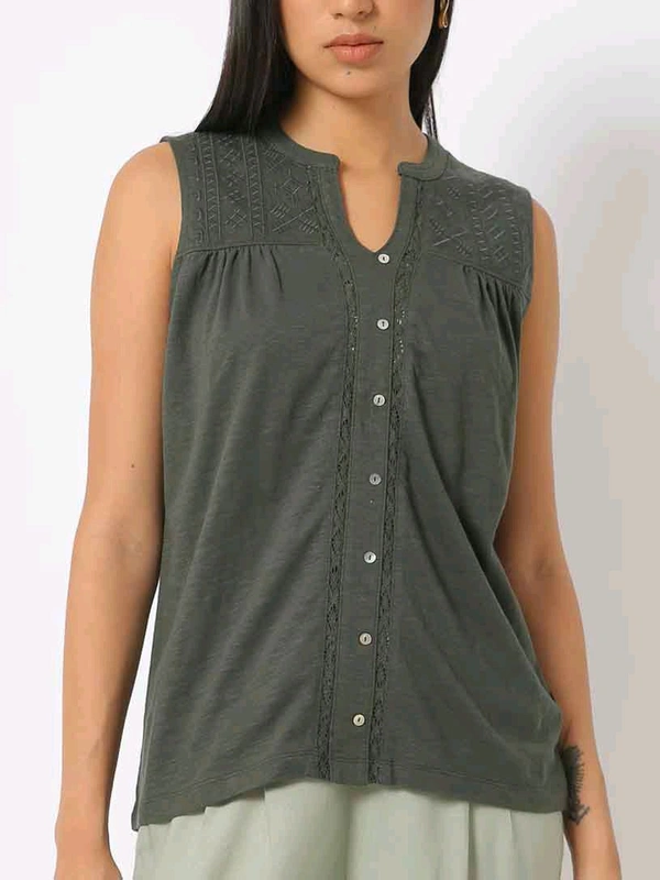 LEE COOPER  Ladies Embroidered Button Down top 84A - Gray, L
