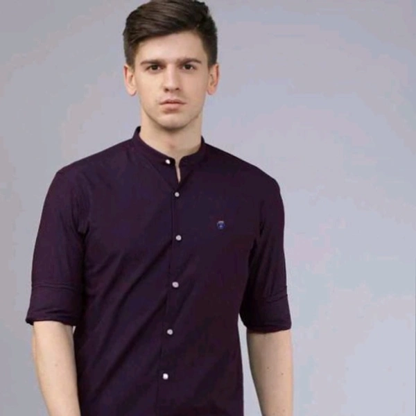 Comfy Elegant Men's Shirt - M