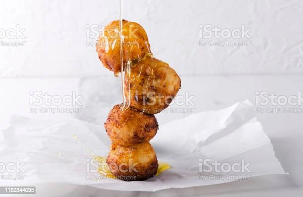 Cheese Boll With Honey