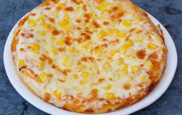 Veg sweet corn cheese pizza 