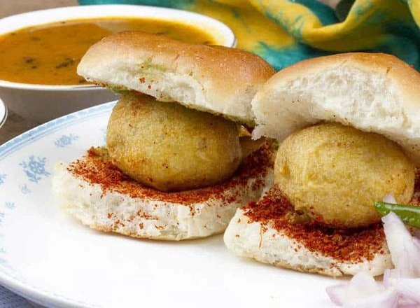 2 Vada pav @